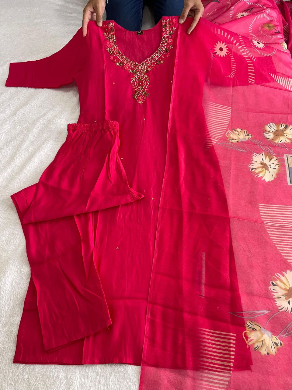 this ­­­­kurti product available in Fancy Premium Roman Silk fabric with printed dupatta