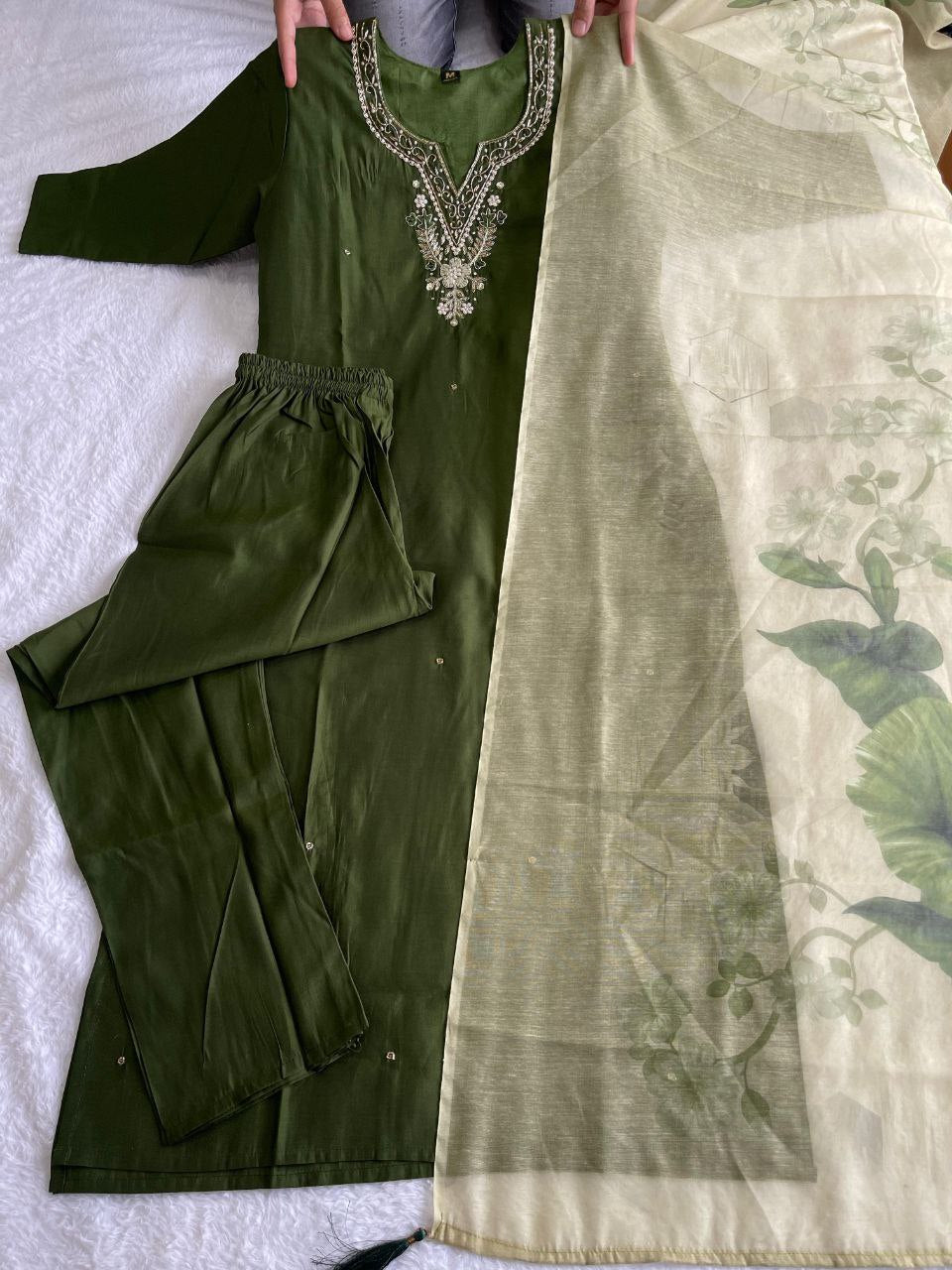 this ­­­­kurti product available in Fancy Premium Roman Silk fabric with embroidery work