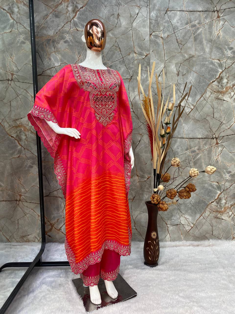  this ­­­­kurti product available in Fancy Rayon fabric  with printed kaftan 