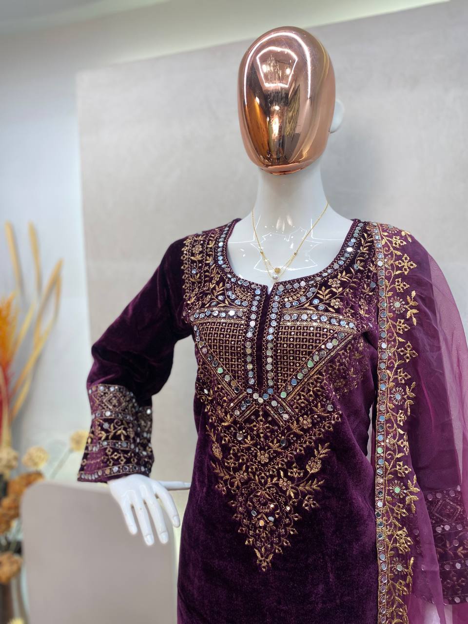 this ­­­­kurti product available in Fancy Viscos Velvet fabric with full sleeves