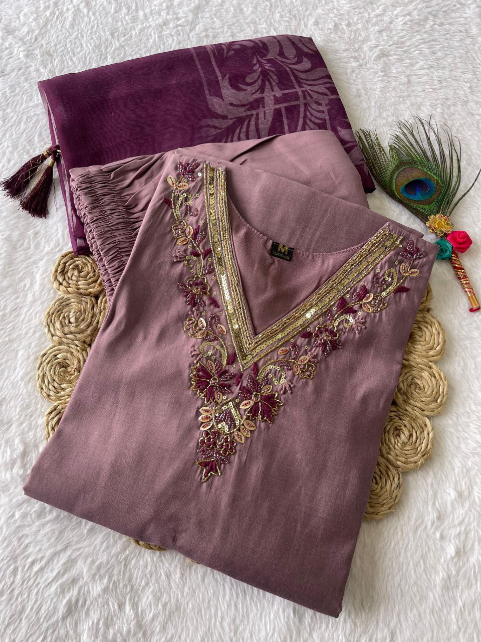 this ­­­­kurti product available in Fancy Premium Roman Silk fabric with embroidery work